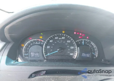 2012 Toyota Camry Xle V6 z USA, uszkodzony, nr VIN 4T1BK1FKXCU522645